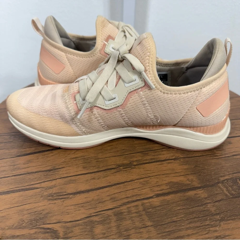 Kuru Stride‎ Move Walking Shoes Size 7.5 Pink